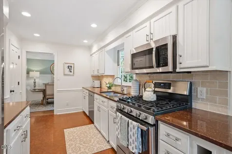 2220 Middlefield Court Raleigh NC 27615