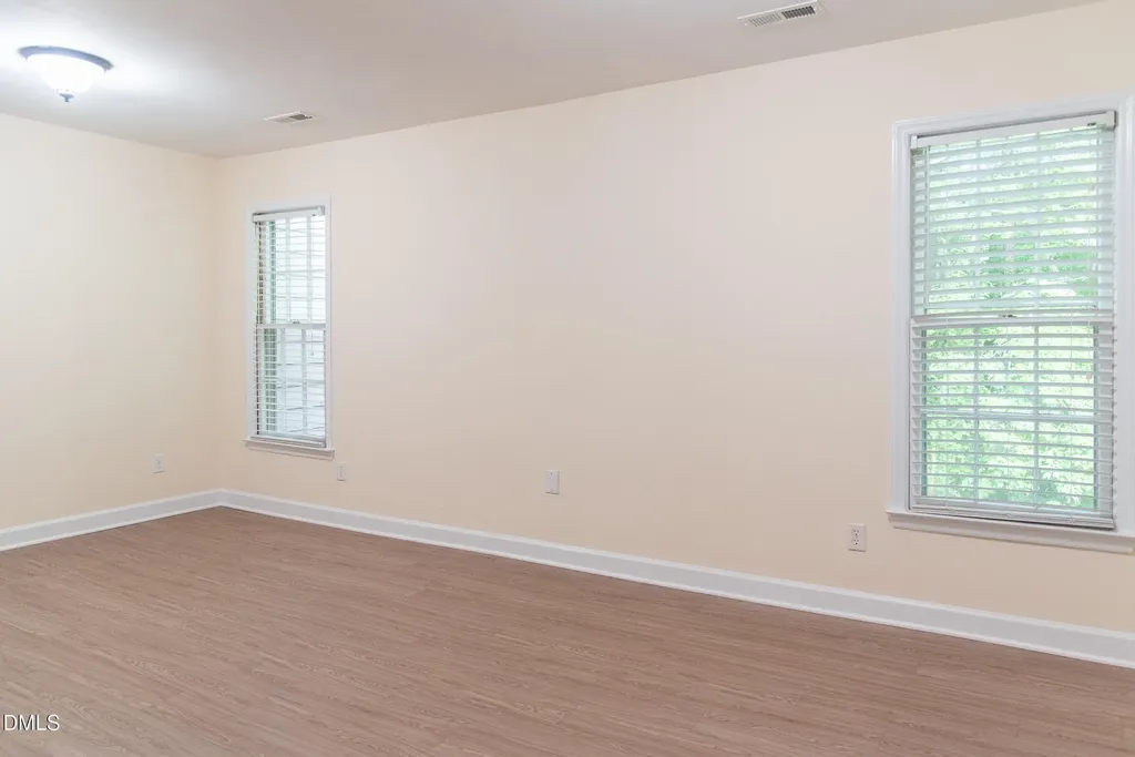 6728 Queen Annes Drive Raleigh NC 27613