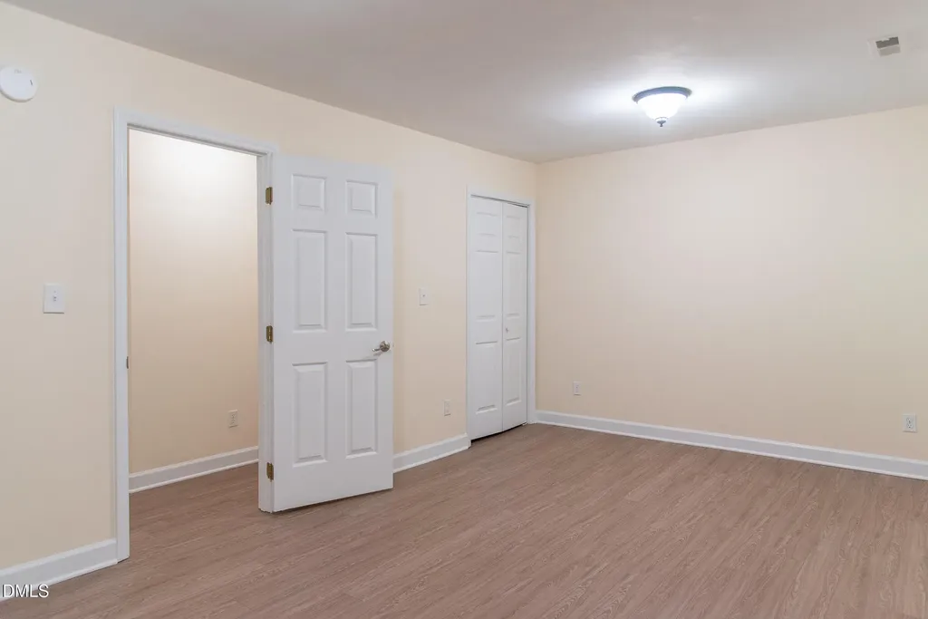6728 Queen Annes Drive Raleigh NC 27613