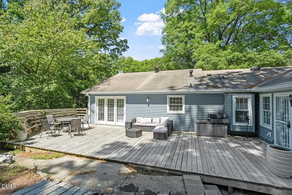 5412 Farley Drive Raleigh NC 27609