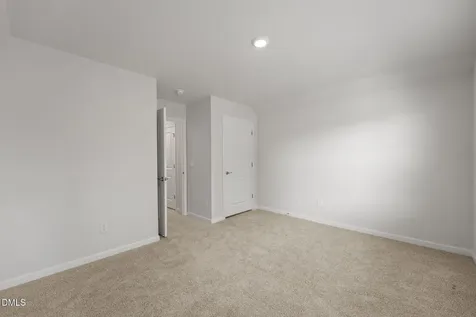 1639 Abberly Place Graham NC 27253