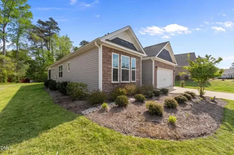 1639 Abberly Place Graham NC 27253