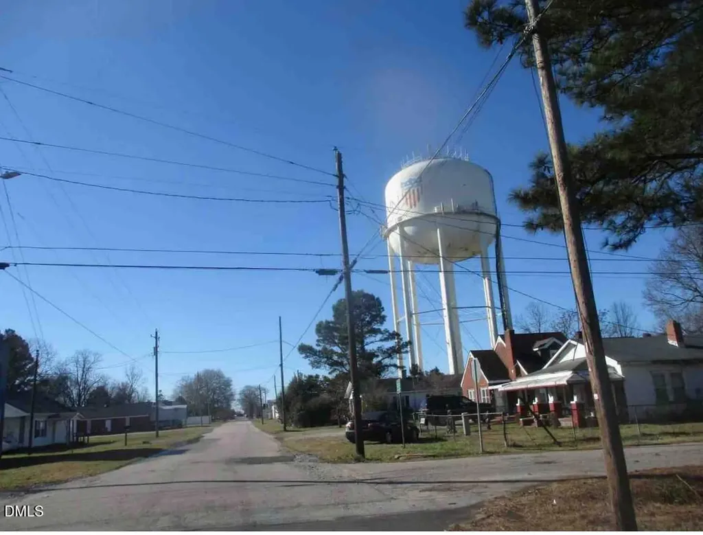 611 N Wilson Avenue Dunn NC 28334
