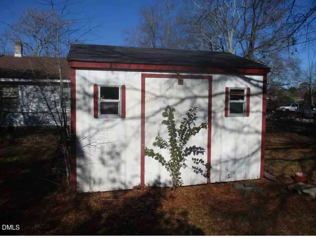 611 N Wilson Avenue Dunn NC 28334