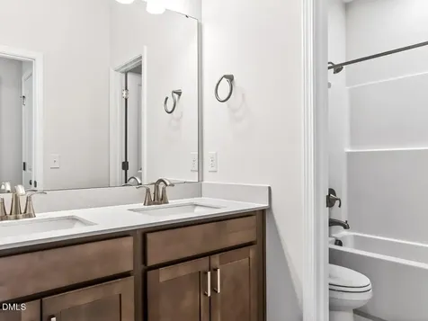 28 Reflection Parkway Fuquay Varina NC 27526