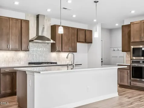 28 Reflection Parkway Fuquay Varina NC 27526
