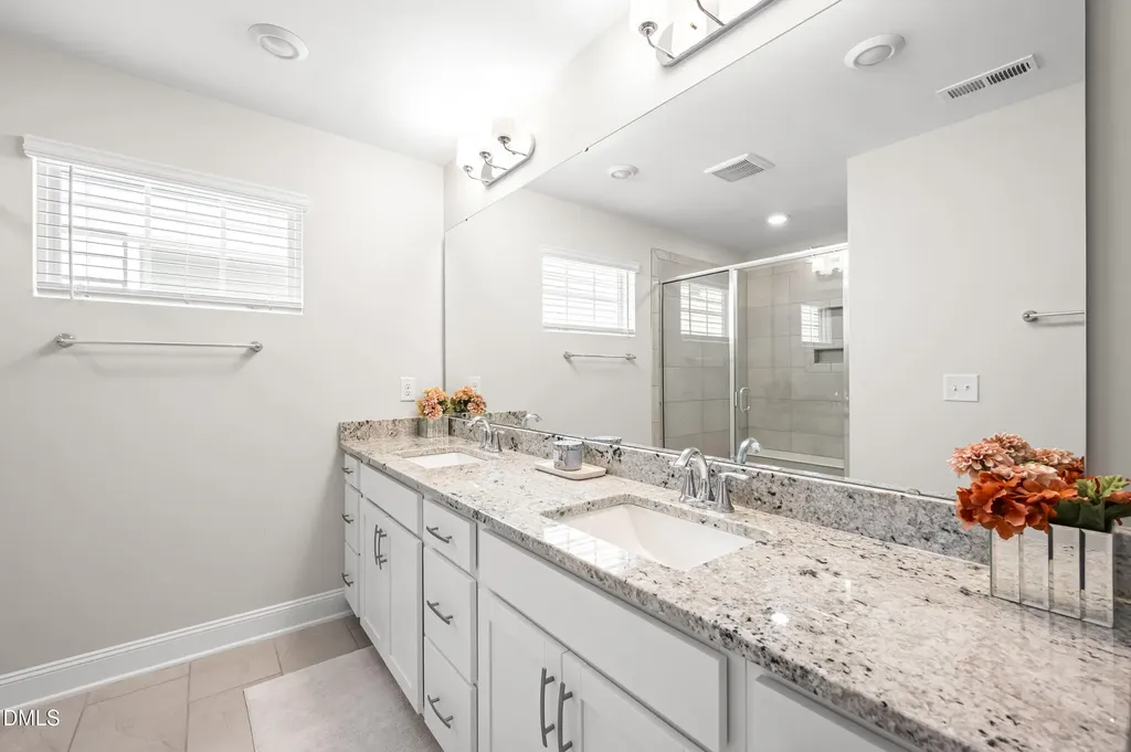 121 Faxton Way Holly Springs NC 27540