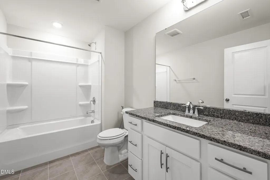 121 Faxton Way Holly Springs NC 27540