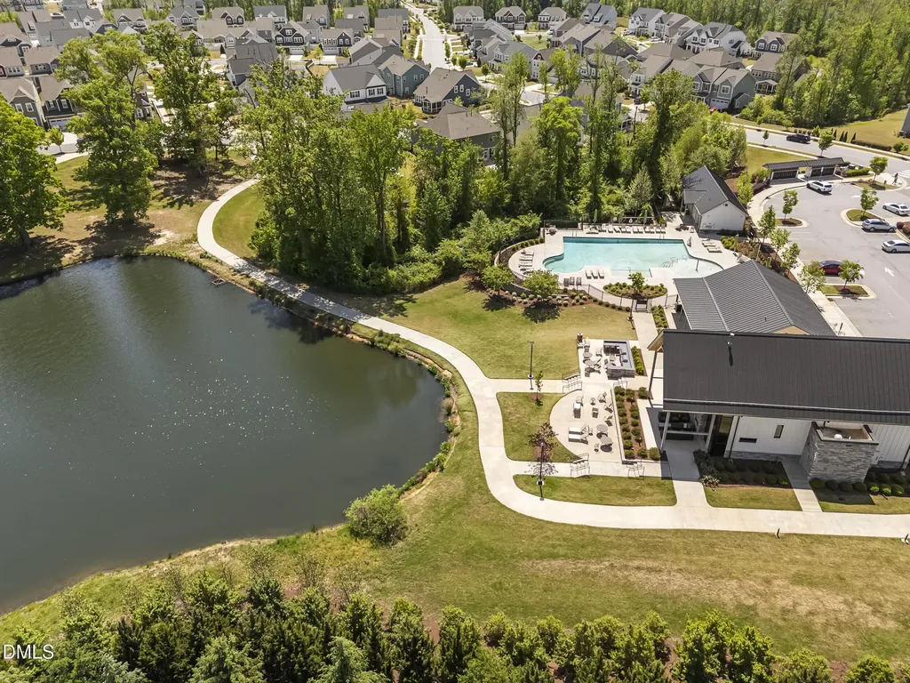 121 Faxton Way Holly Springs NC 27540