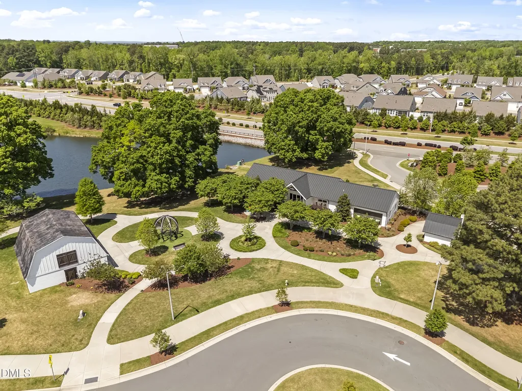 121 Faxton Way Holly Springs NC 27540