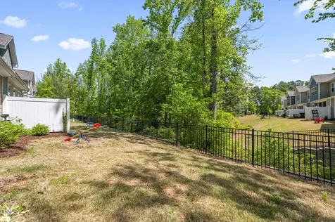 121 Faxton Way Holly Springs NC 27540
