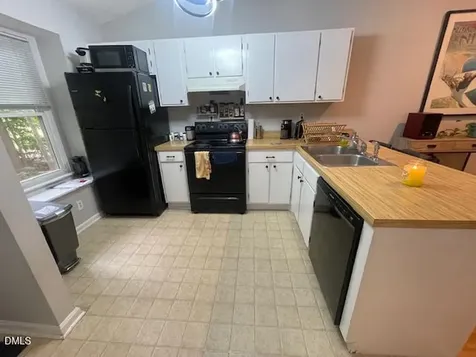 907 W Chatham Street Cary NC 27511