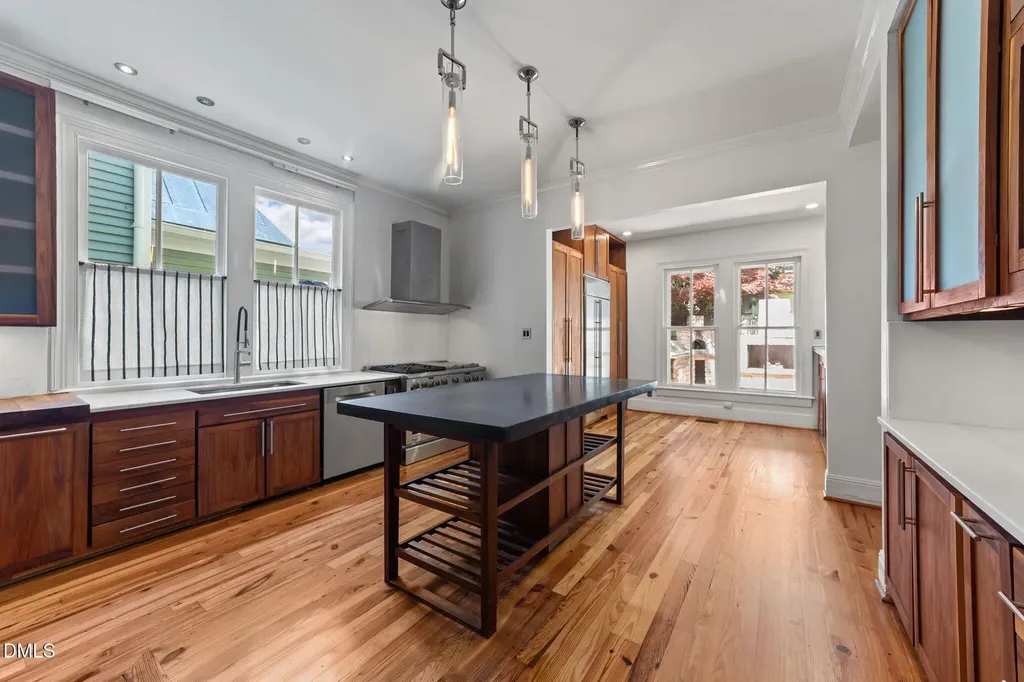511 Oakwood Avenue Raleigh NC 27601