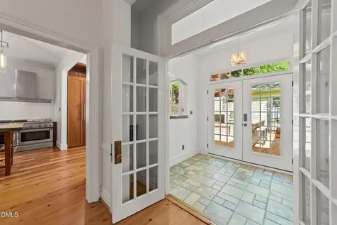 511 Oakwood Avenue Raleigh NC 27601
