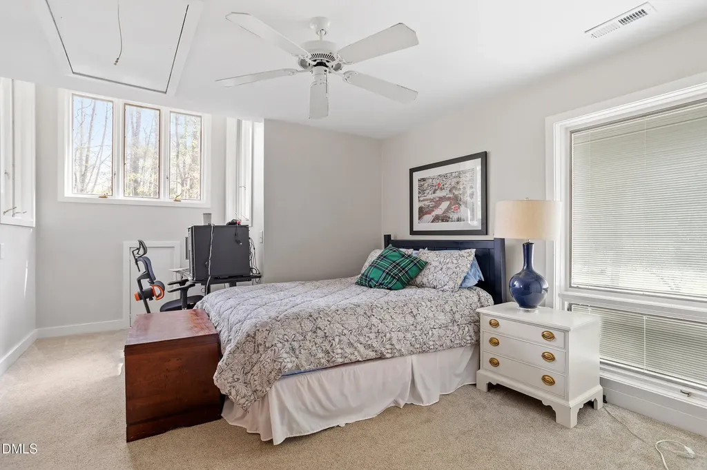 996 Cleland Drive Chapel Hill NC 27517