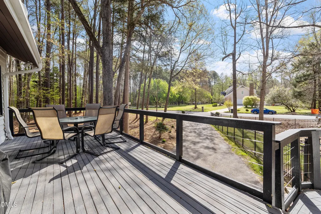 996 Cleland Drive Chapel Hill NC 27517