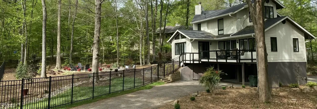996 Cleland Drive Chapel Hill NC 27517