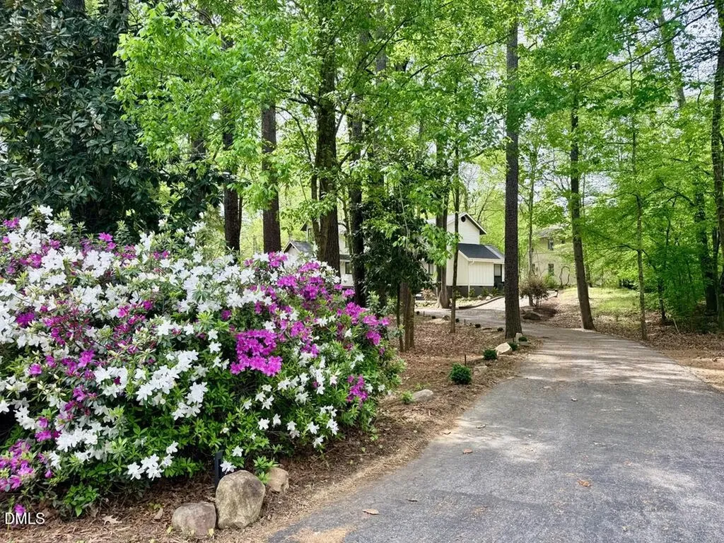 996 Cleland Drive Chapel Hill NC 27517