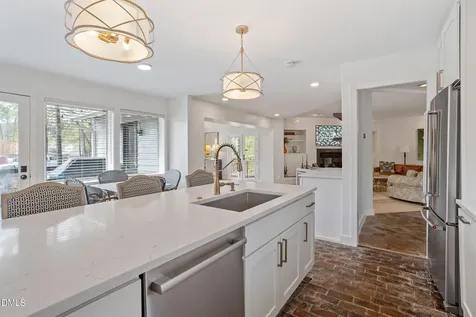 996 Cleland Drive Chapel Hill NC 27517