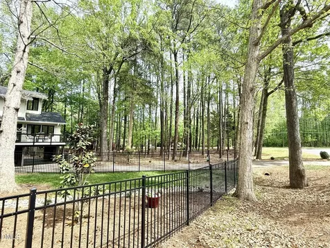 996 Cleland Drive Chapel Hill NC 27517