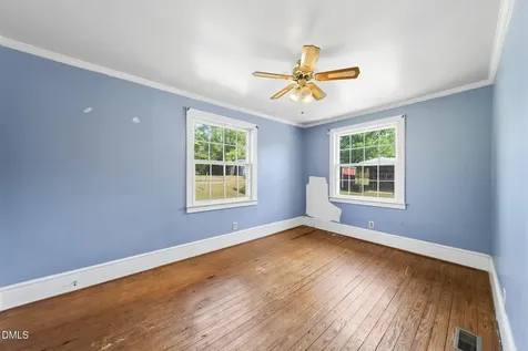 709 Wait Avenue Wake Forest NC 27587