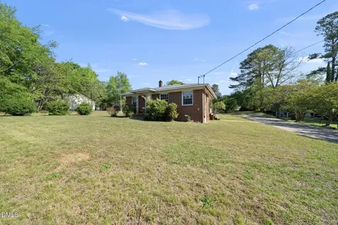 709 Wait Avenue Wake Forest NC 27587