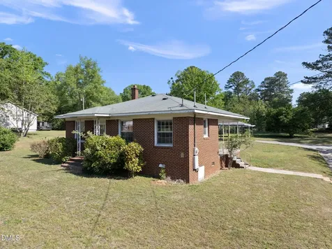 709 Wait Avenue Wake Forest NC 27587