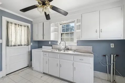 709 Wait Avenue Wake Forest NC 27587