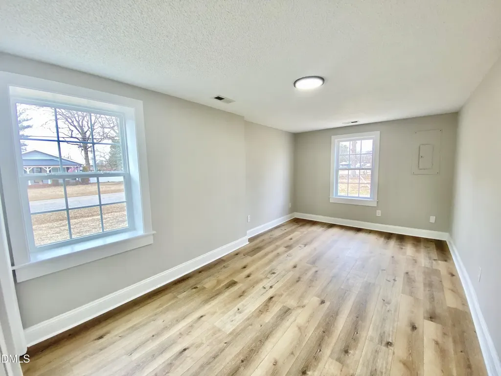 414 W Main Street Selma NC 27576