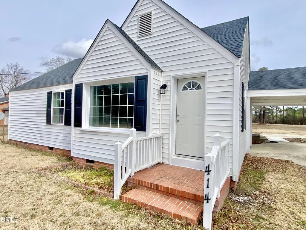 414 W Main Street Selma NC 27576