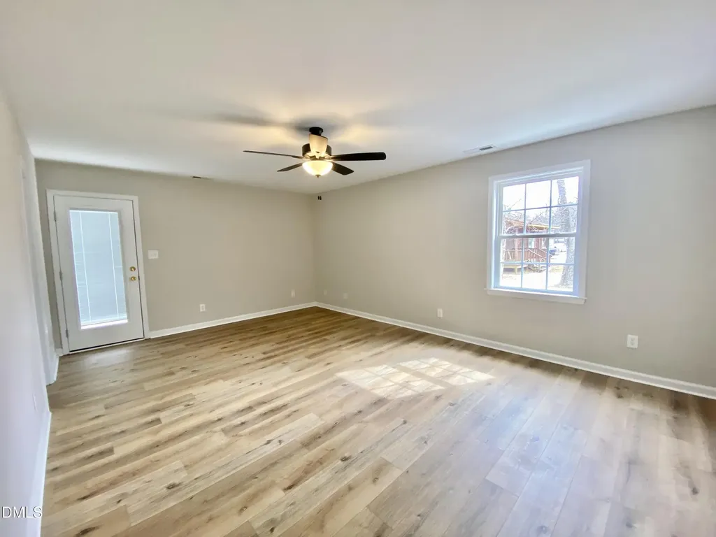 414 W Main Street Selma NC 27576