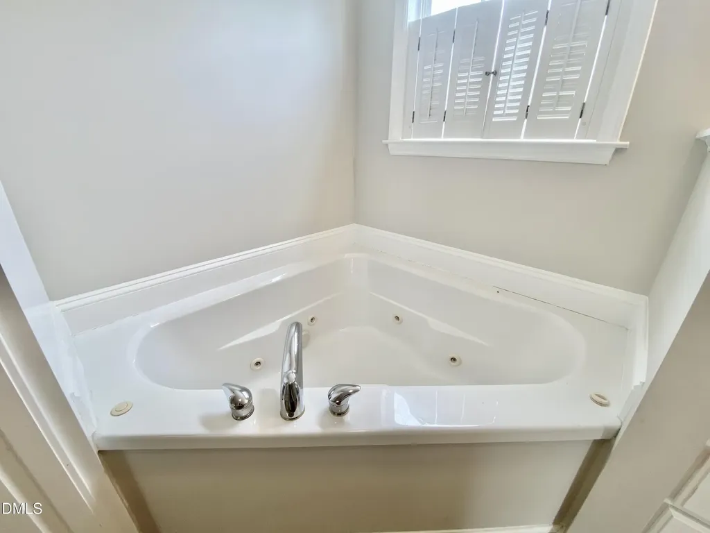 414 W Main Street Selma NC 27576