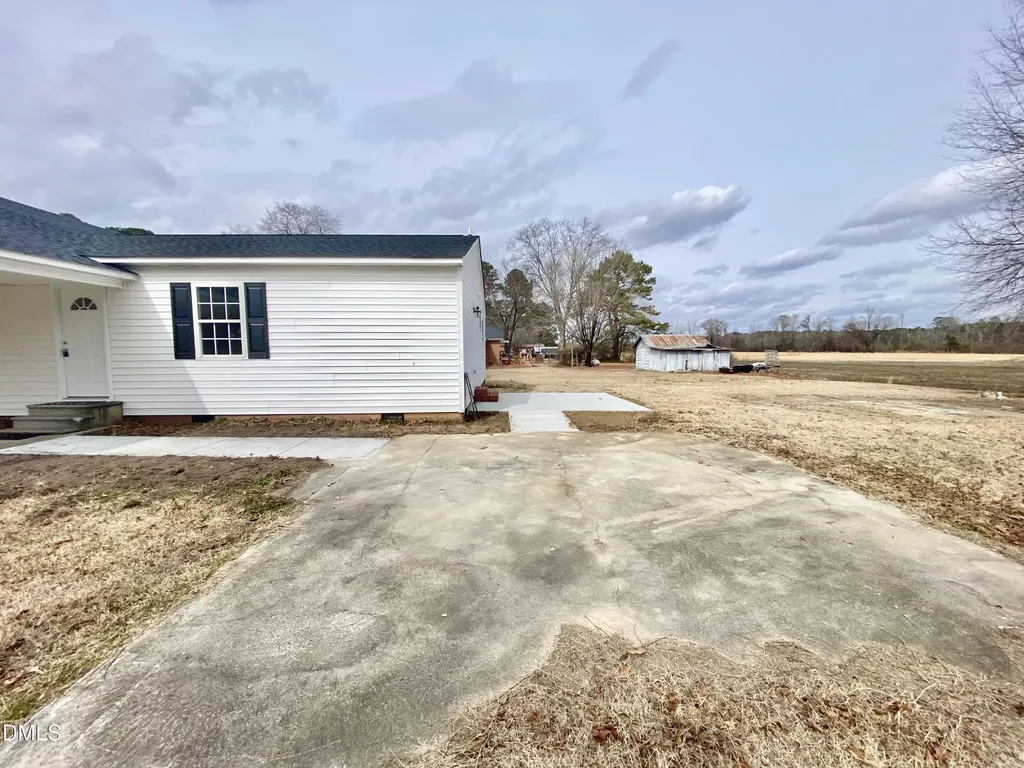 414 W Main Street Selma NC 27576