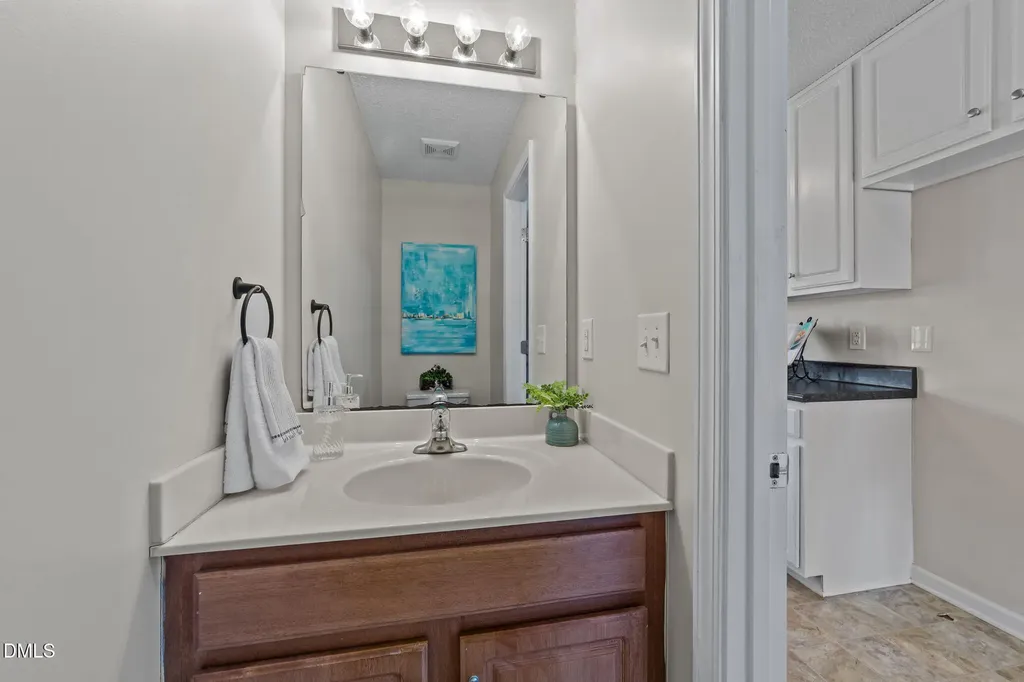 137 Woodglen Drive Clayton NC 27527