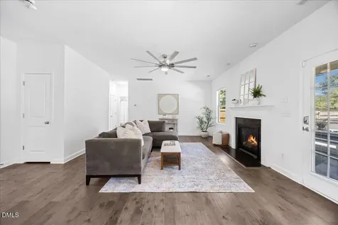 57 Seashore Point Clayton NC 27520