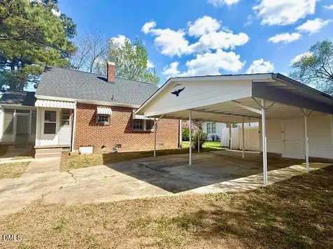 1207 College Street Oxford NC 27565