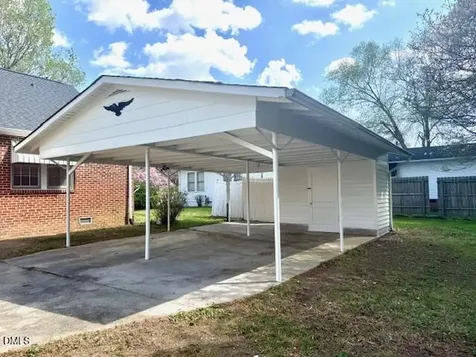 1207 College Street Oxford NC 27565
