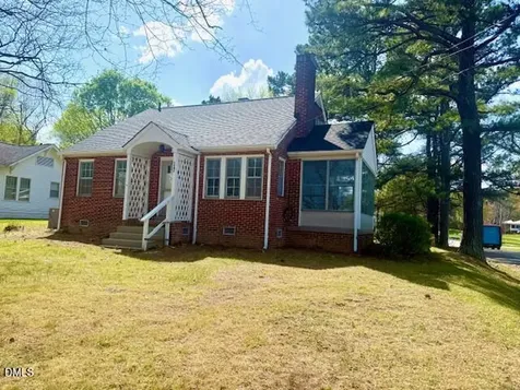 1207 College Street Oxford NC 27565