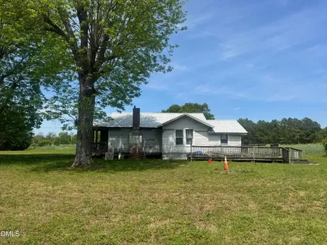 386 Bullard Road Autryville NC 28318