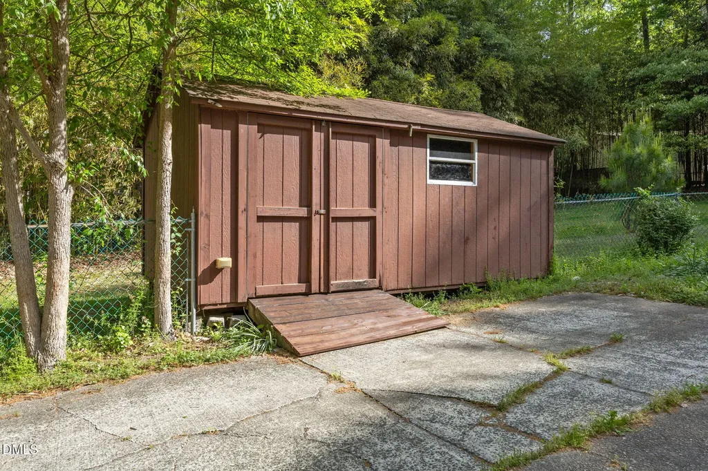 305 Plum Lane Chapel Hill NC 27517