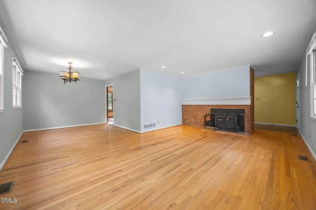 305 Plum Lane Chapel Hill NC 27517