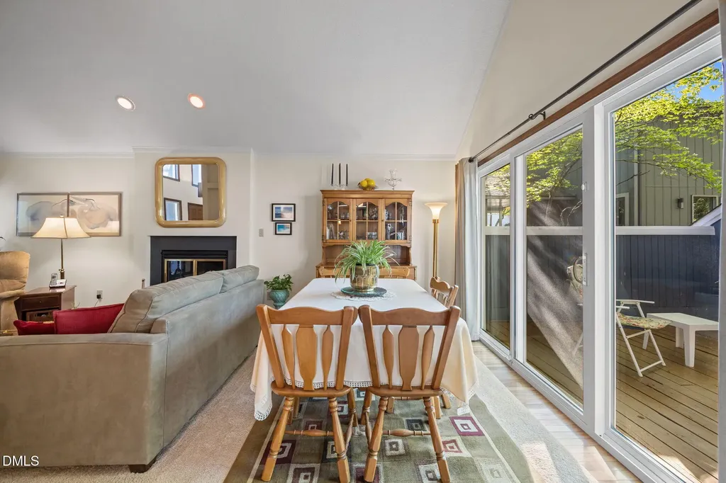 2931 Rue Sans Famille Raleigh NC 27607
