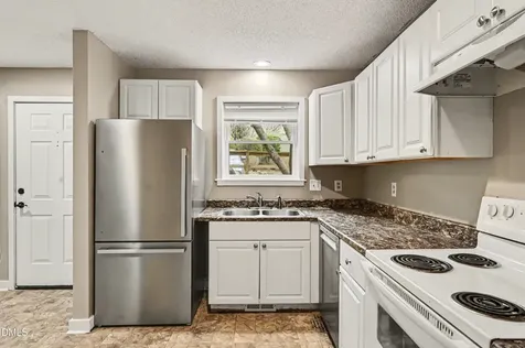 304 Cedarwood Lane Carrboro NC 27510