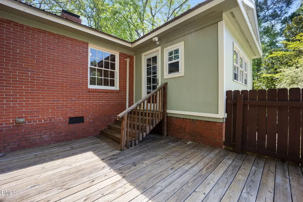 320 S Ennis Street Fuquay Varina NC 27526