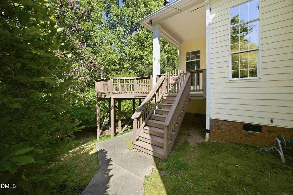 1813 Whittington Drive Raleigh NC 27614