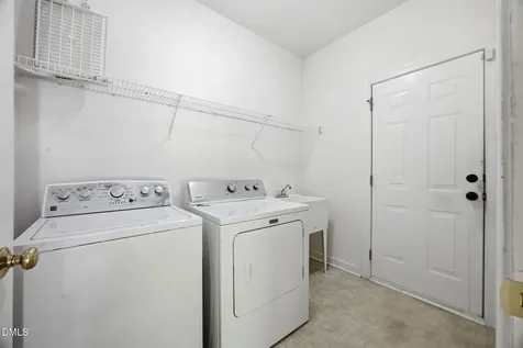 1813 Whittington Drive Raleigh NC 27614