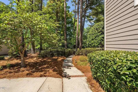 106 Caviston Way Cary NC 27519