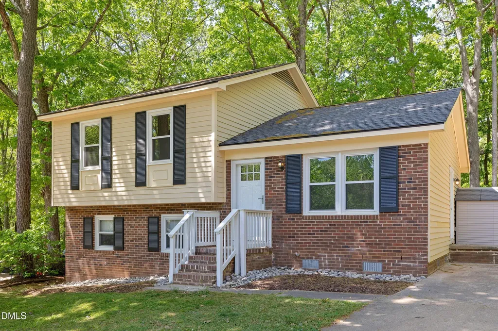 7921 Castlelake Court Raleigh NC 27615