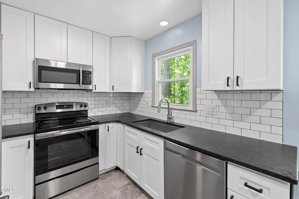 7921 Castlelake Court Raleigh NC 27615