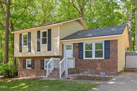 7921 Castlelake Court Raleigh NC 27615